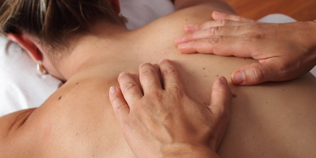 Как делать массаж ШВЗ при остеохондрозе шейного отдела позвоночника