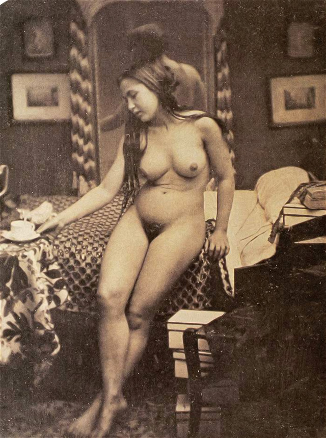 Ретро-фото голой женщины