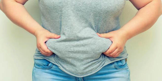 Почему растет жир на животе у женщин