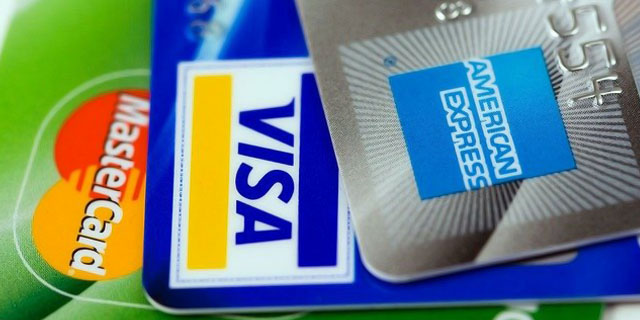 Пластиковые карты Visa и Mastercard