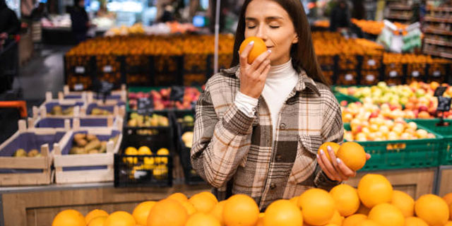 Апельсины: магазин, рынок