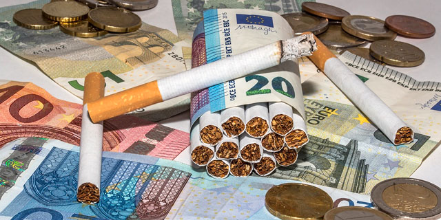 Курение и деньги