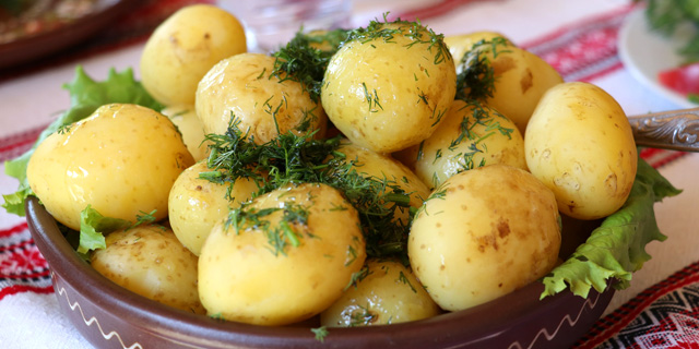 Отварной молодой картофель при похудении